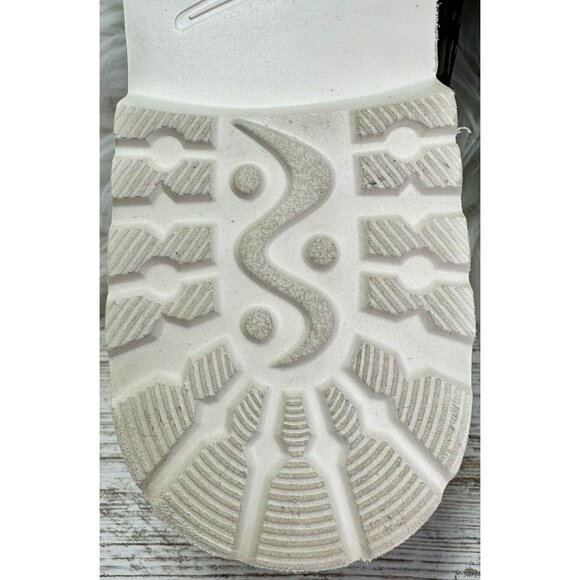 EARTH Loafer Women’s Size 9.5 Black Flat‎ Shoe Masio Leather Perforated Slip On - Picture 12 of 16